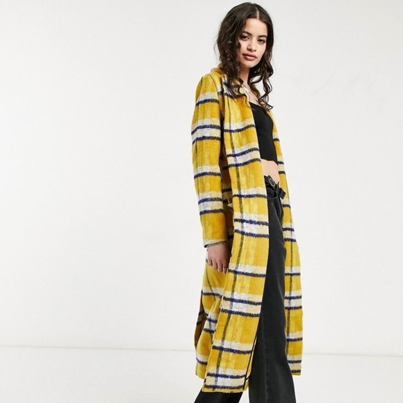-Glamorous long line coat in bright check.🟡 - Picture 2 of 6